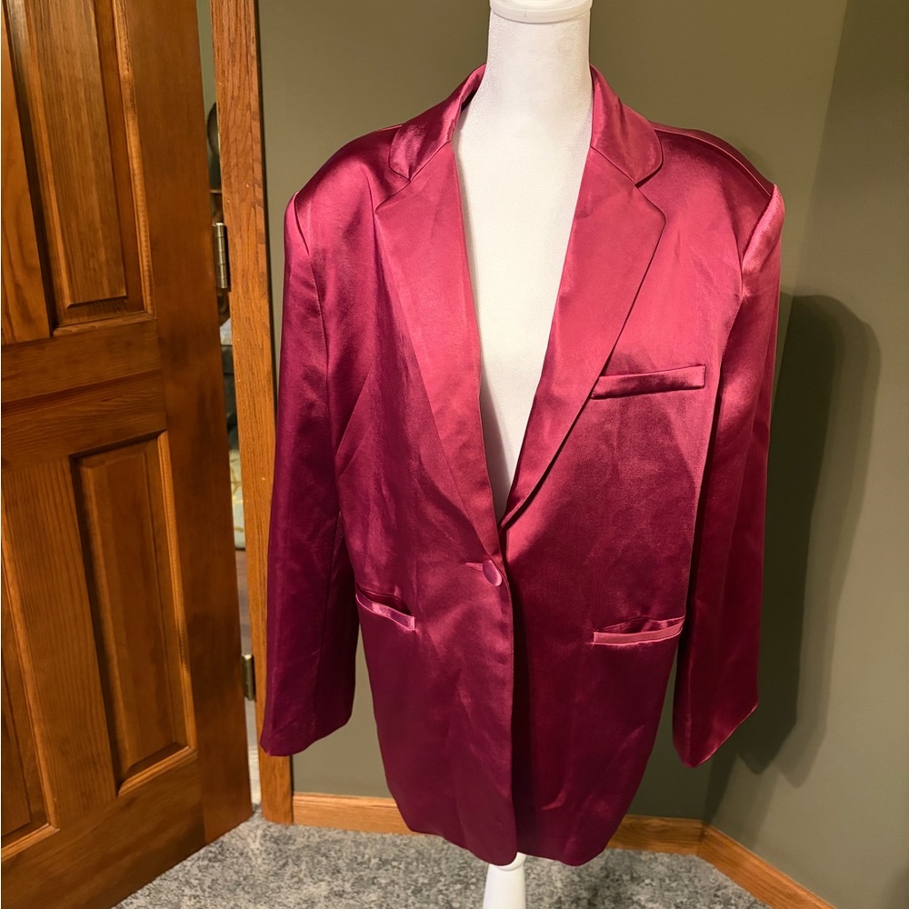 SLA The Label Oversized Satin Finish Deep Pink Blazer